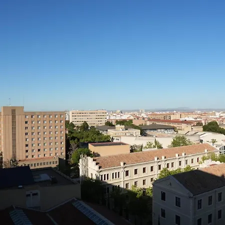 En La Romareda A 10 Min Del Centro En Tranvia - Alfonso Zaragoza