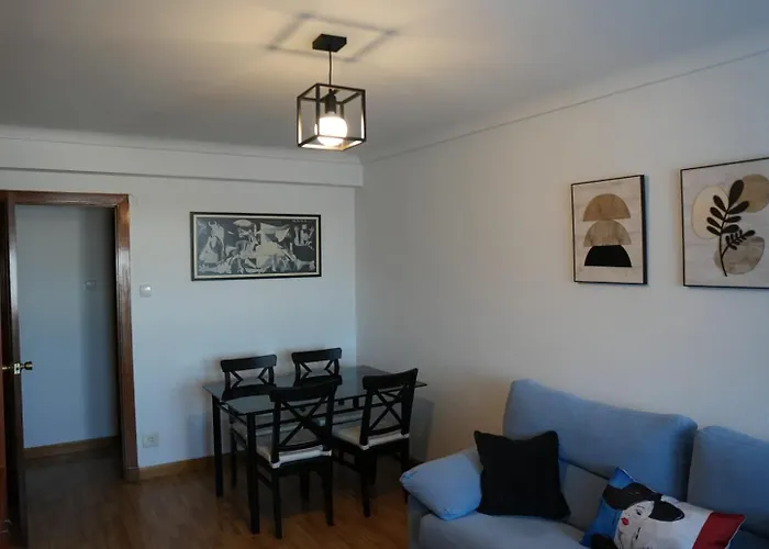 En La Romareda A 10 Min Del Centro En Tranvia - Alfonso * Zaragoza