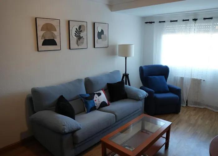 En La Romareda A 10 Min Del Centro En Tranvia - Alfonso *